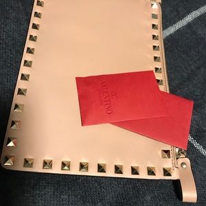 Valentino Garavani Rockstud Leather Pouch